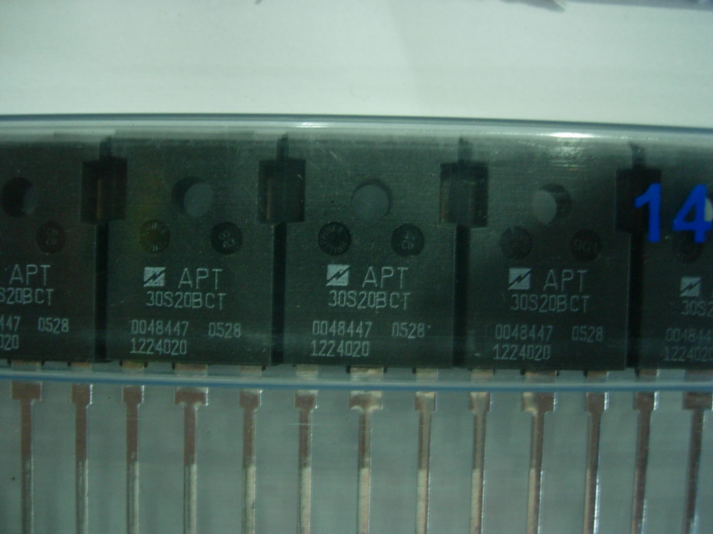 APT30S20BCT �ֻ���˦��